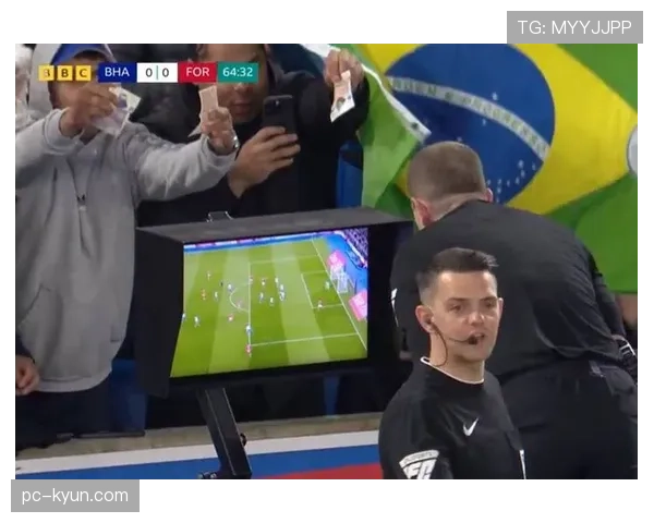 观察：德甲裁判组本月多次关键判罚引发VAR使用标准讨论